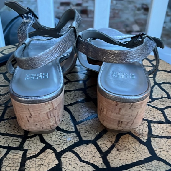 Eileen Fisher Array Cork Platform Women’s Sandals Size 7 Metallic Silver - Picture 5 of 6